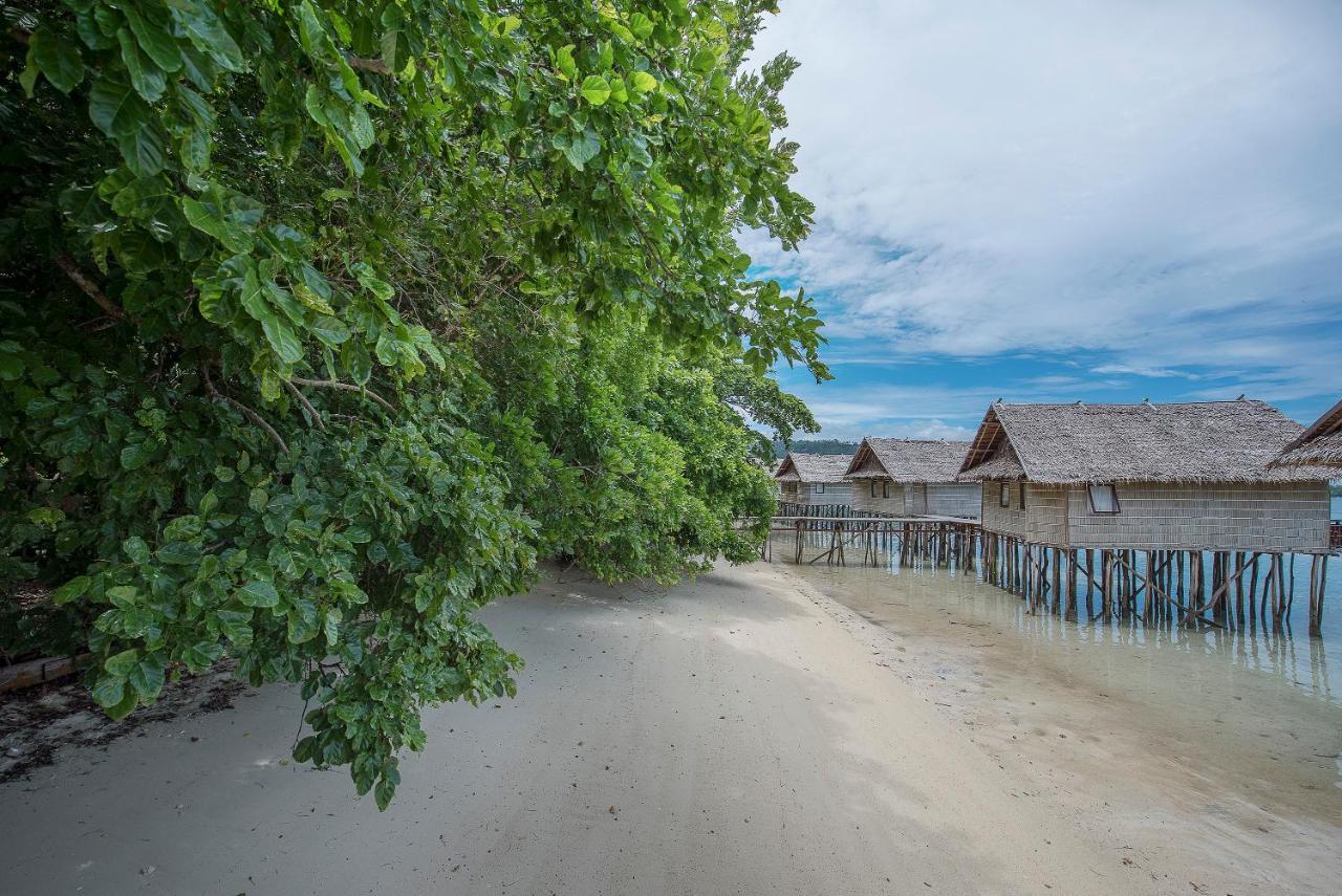 Papua Paradise Eco Resort Pulau Birie 外观 照片