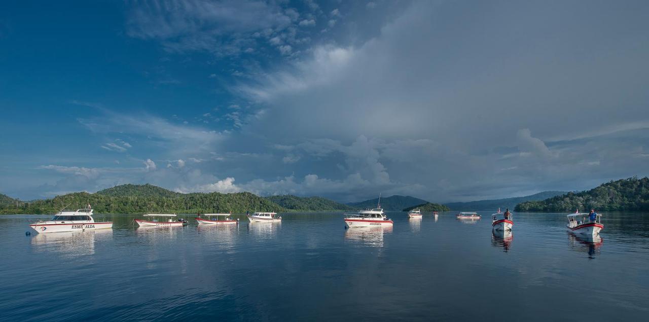 Papua Paradise Eco Resort Pulau Birie 外观 照片